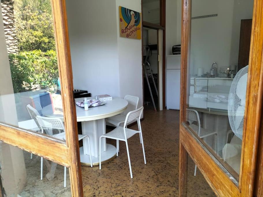 Casa Con Giardino: Вараце Екстериор снимка
