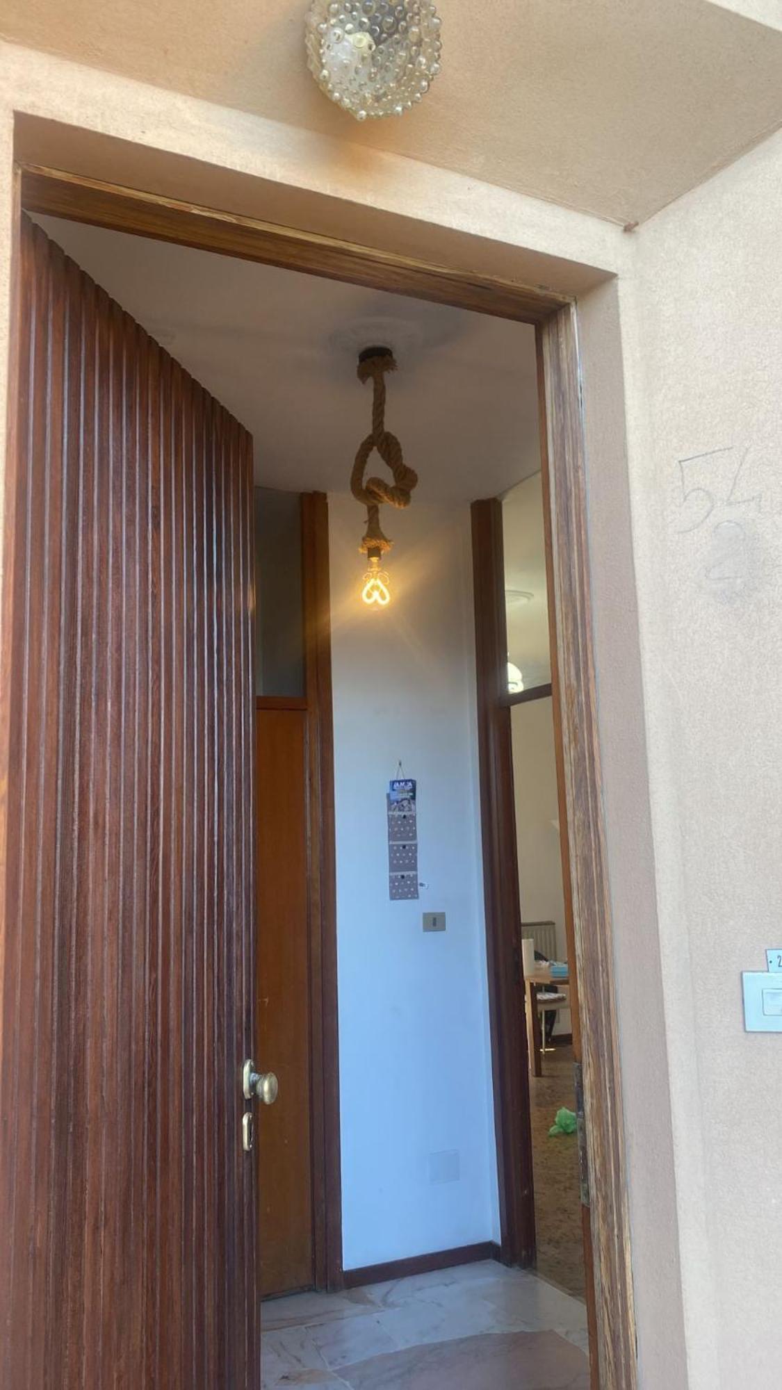 Casa Con Giardino: Вараце Екстериор снимка